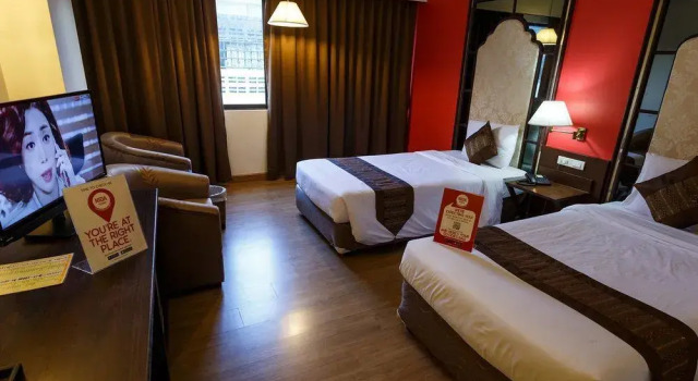 NIDA Rooms Royal Pagoda 154, Забронировать Отель Отели Чиангмай с парковкой, рядом с Wat Srisupan, Парковка