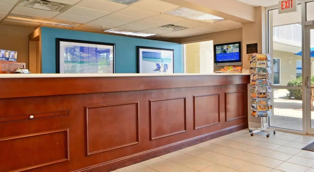 Best Western Navarre Waterfront, Buchen Sie Hotel Navarre Panhandle Florida