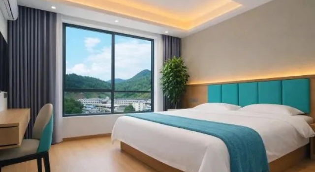 Hongya Hotel Nandan (jinfurong Square,Nandan Bus Station)