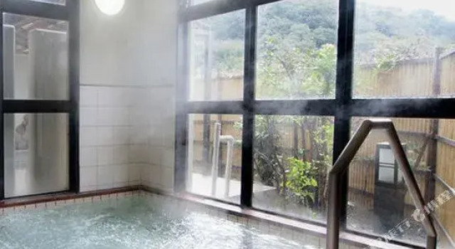Kokumin Shukusha Sensuijima, Prenota Hotel Mihara 