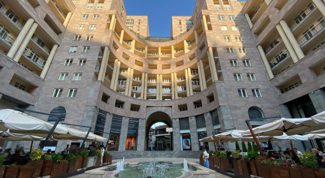 Northern Avenue, 2 bedrooms Unique ,Comfortable apartment HH597, Забронировать Апартаменты/квартира Апартаменты Еревана, рядом с Площадь Республики, Апартаменты/квартира
