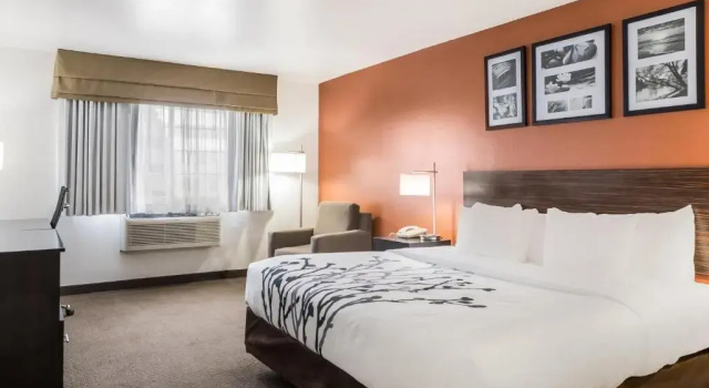Номер Standard Sleep Inn & Suites North Liberty - Liberty City