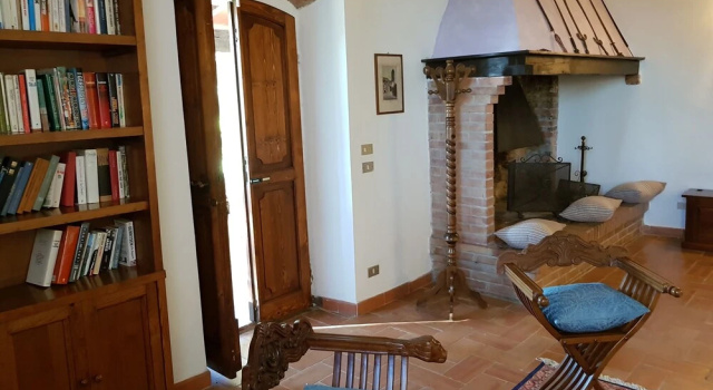 Villa Laura - Fattoria di Larniano, Забронировать Вилла Коттеджи Сан-Джиминьяно, Коттедж