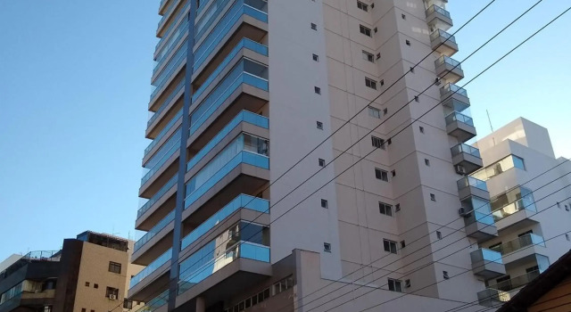 Edf Gil Nogueira - Praia do Morro - GUARAPARI - ES - Brasil - 4º Andar TELA Proteção - FRENTE Sol Manhã - 02 quartos com Split - WIFI - Varanda Gourmet com CHURRASQUEIRA - 02 elevadores - 01 Vaga - PISCINA - Sauna - Portaria 24 HRS - 50m da Praia do Morro