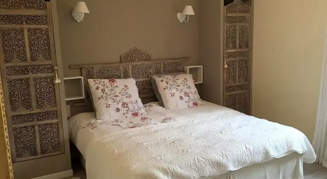 Les Secrets du Mistral, Rezervovat Hotel Hotely v Valensole Plateau s bazénem, Bazén