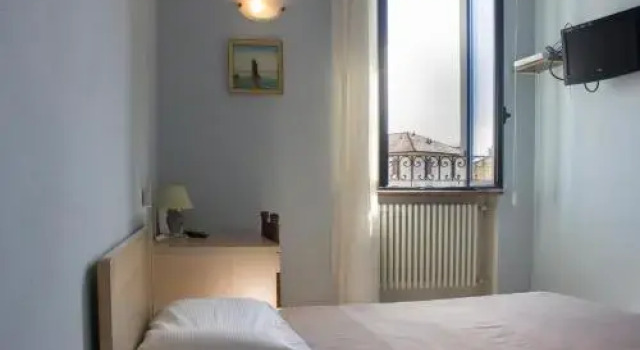 Ristorante alloggio da Serafino, Buchen Sie Hotel Gazzada Schianno Lombardei