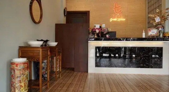 Take Guesthouse 2, Book Hotel Sultan Thaha Airport Sumatra