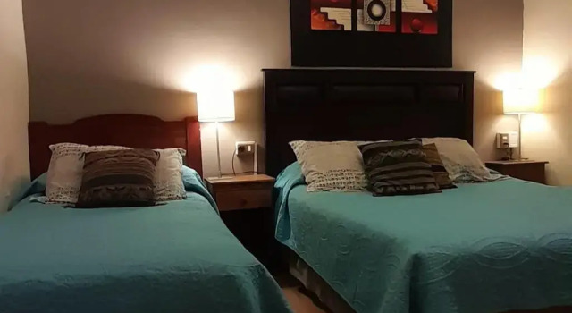 Трёхместный номер Standard Hostal del Aguila