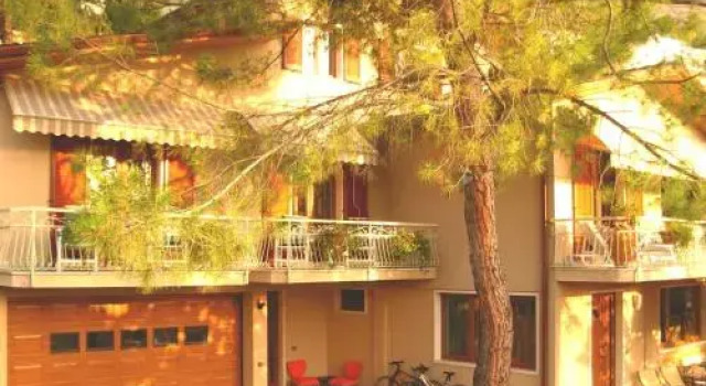 Residence Le Palme appartamenti, Prenota Hotel Hotel a Veneto con piscina, Piscina