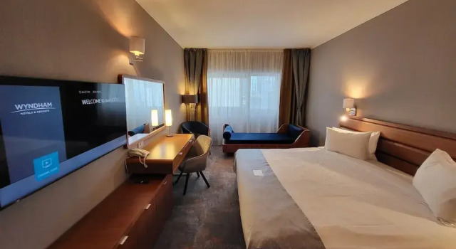 Номер Deluxe Wyndham Cluj