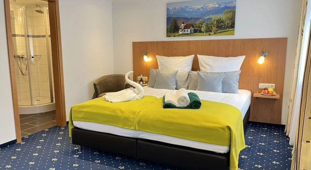 Семейный люкс Hotel Post - regionales großes Frühstücksbuffet - auch GF & LF