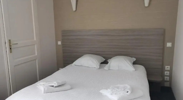 Двухместный номер Standard Hotel de la Gare de Troyes