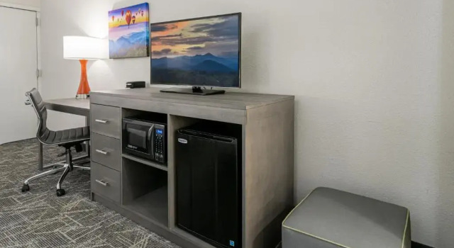 Номер Standard Quality Inn Asheville Downtown Tunnel Rd