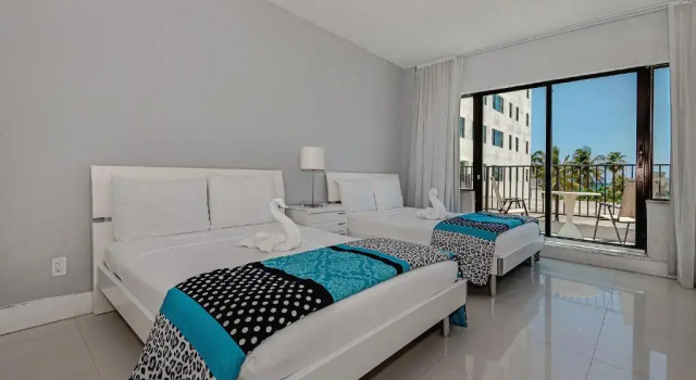 Студия с балконом Beach Front Studio Miami Beach