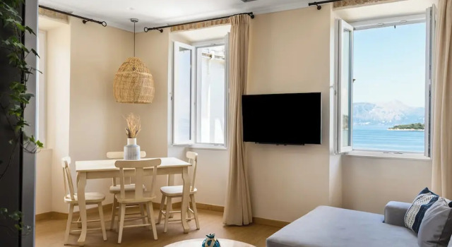 Люкс Superior с 2 комнатами с балконом и с видом на море Fotiadis Family Luxury Suites by Konnect
