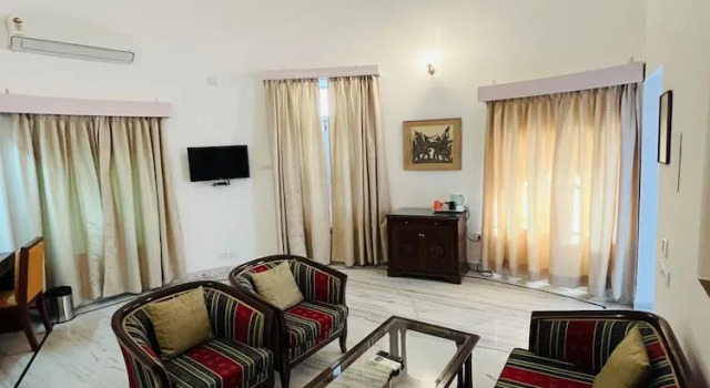 Люкс Deluxe Shikarbadi Hotel