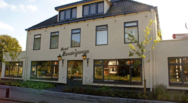 Van der Valk Hotel Hardegarijp - Leeuwarden, Buchen Sie Hotel Hardegarijp Friesland