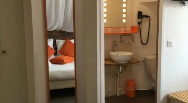 Полулюкс Hôtel Familial LOstréi