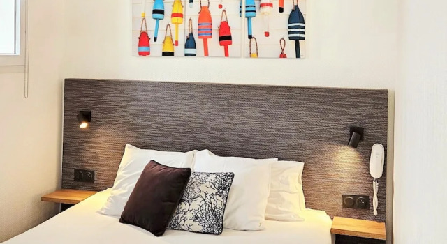 Люкс с 2 комнатами Hôtel du Port