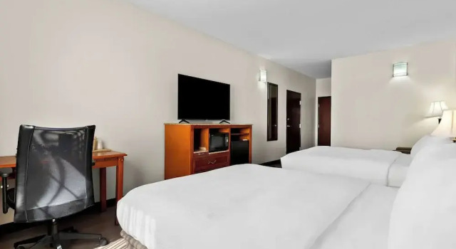 Номер Standard Quality Inn & Suites McAlester on Hwy 69