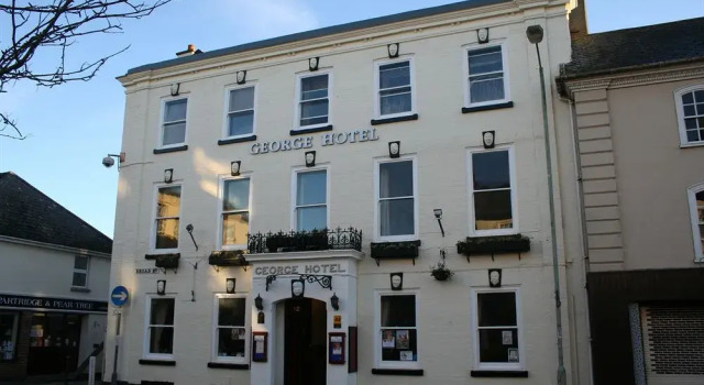 The George Hotel, Book Hotel Hoteller i South Molton med parkering, Parkering