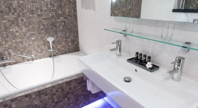 Полулюкс с балконом Hotel Greenside Texel
