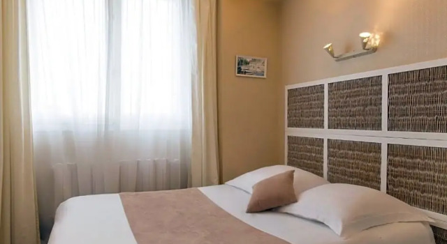 Номер Economy Brit Hôtel Confort Cléria Lorient Centre