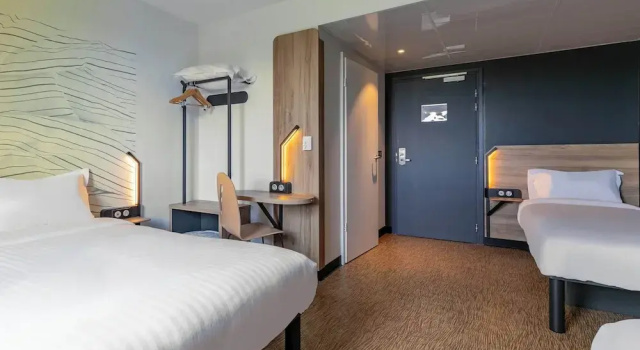 Четырёхместный номер B&B HOTEL Mulhouse Bâle Aéroport