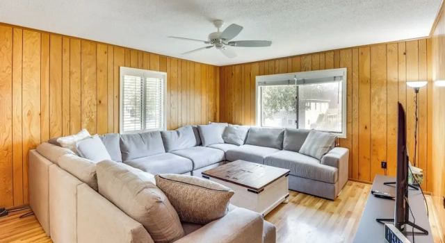 Коттедж Walk to Shore: Outer Banks Beach Bungalow