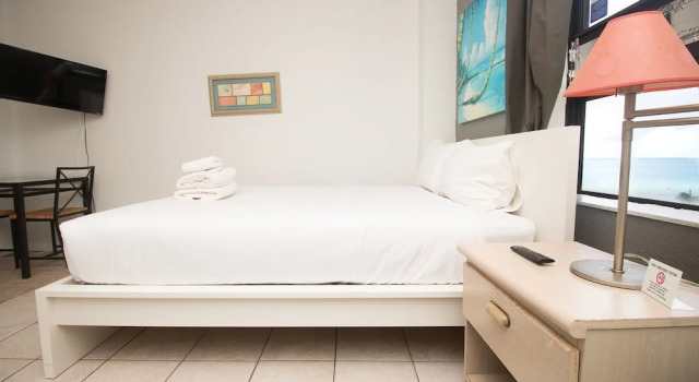 709 Partial Ocean View Hollywood Beach, Забронировать Апартаменты/квартира Апартаменты штата Флориды, Апартаменты/квартира