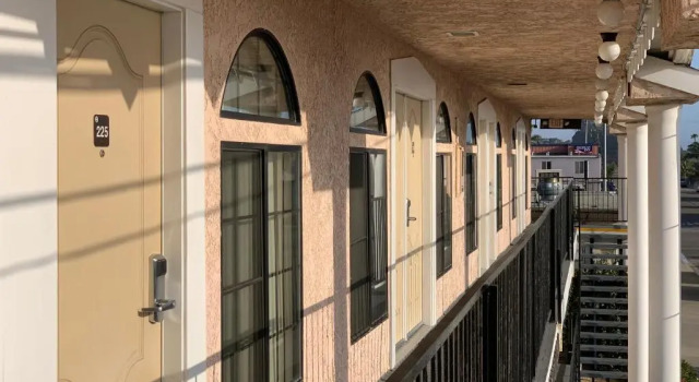 Seaview Inn Grover Beach, Забронировать Мини-отель Гровер-Бич Pismo Beach and Vicinity