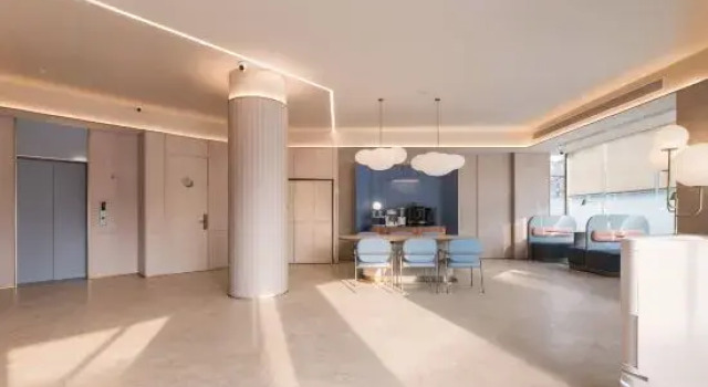 HanTing Hotel (Zhumadian Jiulongmao Shopping Center), Rezervovat Hotel Zhumadian Henan