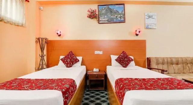 Номер Deluxe Hotel Gangotri