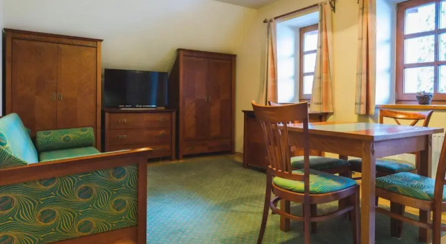 Апартаменты Deluxe Esplanade Apartments
