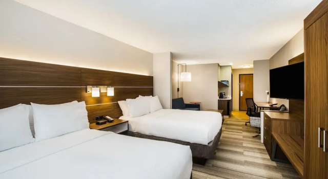 Люкс Holiday Inn Express & Suites Bellevue -Omaha Area- by IHG