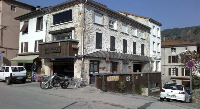 Le Panorachic, Prenota Hotel Hotel a Alvernia con parcheggio, Parcheggio