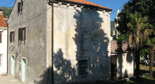 House With 3 Bedrooms in Sveti Jakov, With Wonderful Mountain View, En, Prenota Hotel Hotel a Isole Quarnerine con parcheggio, Parcheggio
