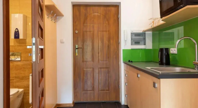 Апартаменты Цокольный этаж udanypobyt Apartamenty Przy Dolinach E i F