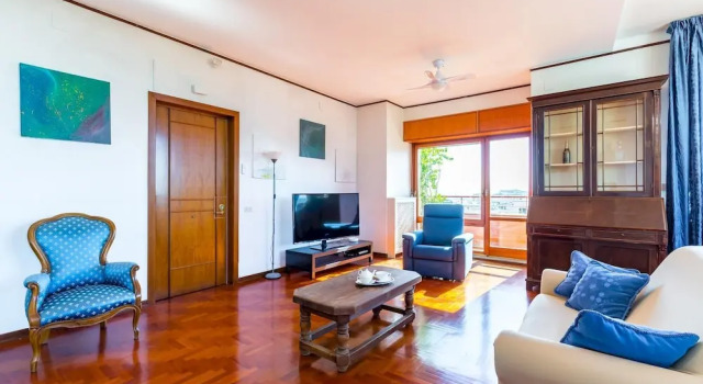 Terrazza 30 by Napoliapartments, Buchen Sie Ferienwohnung Vomero Neapel