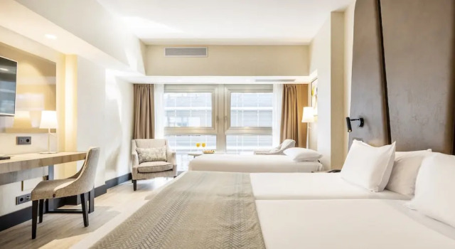 Трёхместный номер Ilunion Málaga