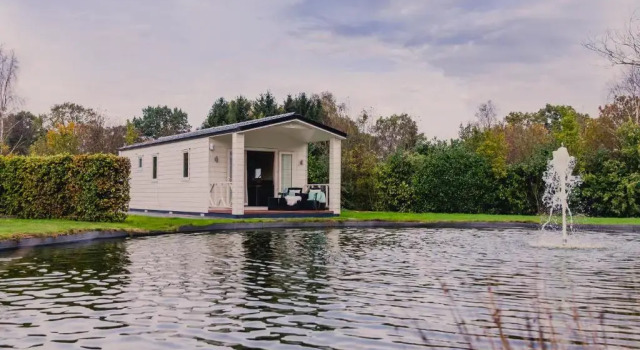 Шале с 2 комнатами с красивым видом из окна Vakantiepark Buitenplaats Holten