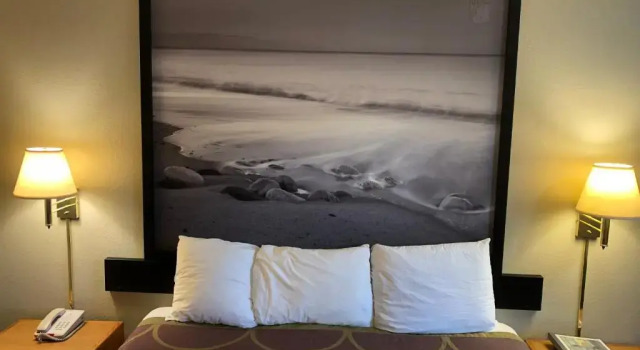 Номер Standard Super 8 by Wyndham Crescent City