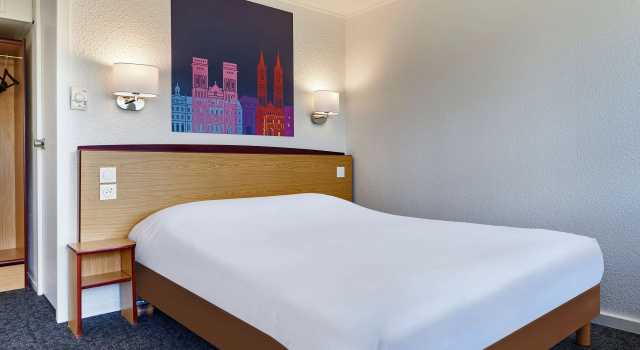 Двухместный номер Standard Kyriad Tarbes Bastillac