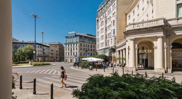 At the Fountain Apartment, Забронировать Апартаменты/квартира Воля Варшава, рядом с Кабинет президента Польши