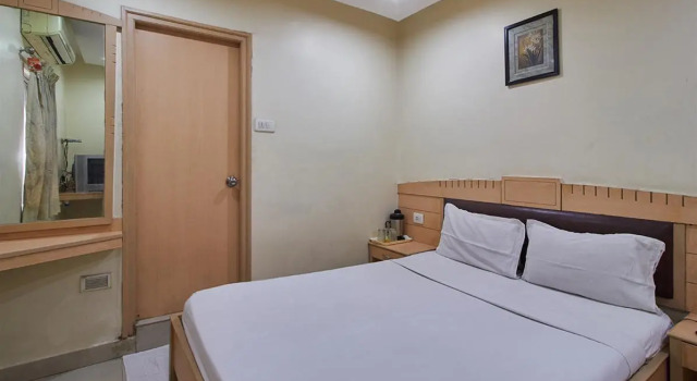 Hotel O Padmini Near Lakdikapool Metro Station, Rezerwuj Hotel Banjara Hills 