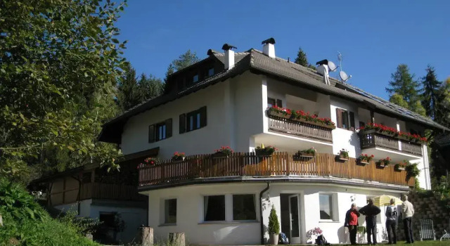 Residence Lärchenhäusl, Забронировать Отель Сопрабольцано Ренон