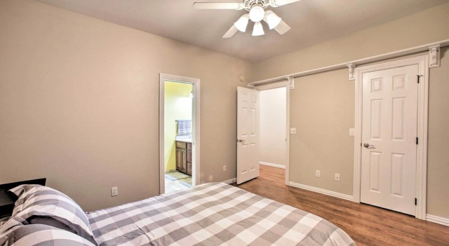 Bentonville Home w/ Pool Table, 2 Mi to Downtown!, Забронировать Дом для отпуска Бентонвилл Northwest Arkansas, рядом с Парк Парк-Спринг
