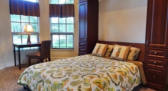 Коттедж Luxury DOVE816 4 Bedroom Holiday Home by Marco Naples Vacation Homes