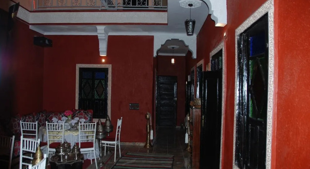 Red Castle Hostel - Backpacker