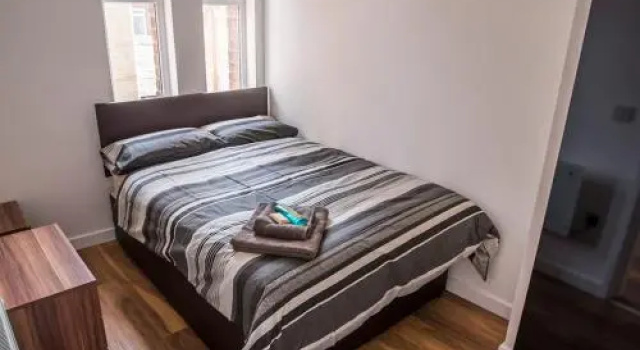 Town Centre Apartments, Book Apartment Dewsbury West Yorkshire